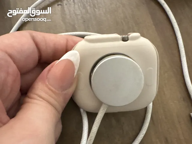 ساعة ابل بحالة ممتازة استعمال خفيف جدا بسعر مميز جدا