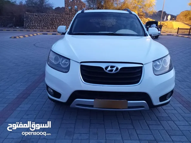 Used Hyundai Santa Fe in Al Dakhiliya