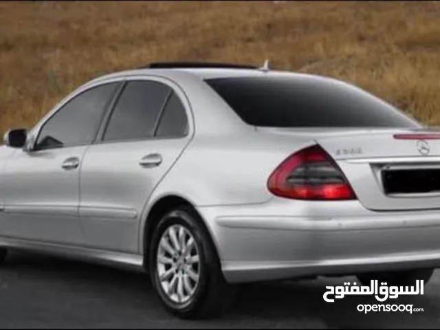 مرسيدس E200 2007