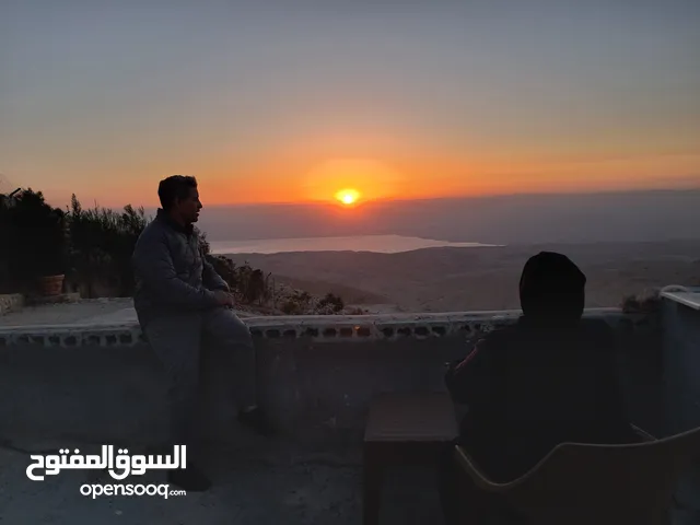 مطلوب شريك لتشغيل مطل مع بيت ريفي مطل كوفي شوب مطل  جلسات طريق حمامات ماعين الرئيسي مطله على البحر