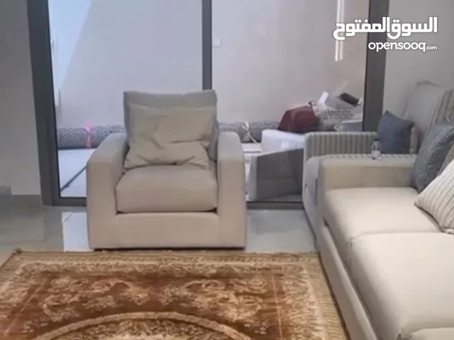 كنب ينفع للصاله و المجلس و جداً مريح