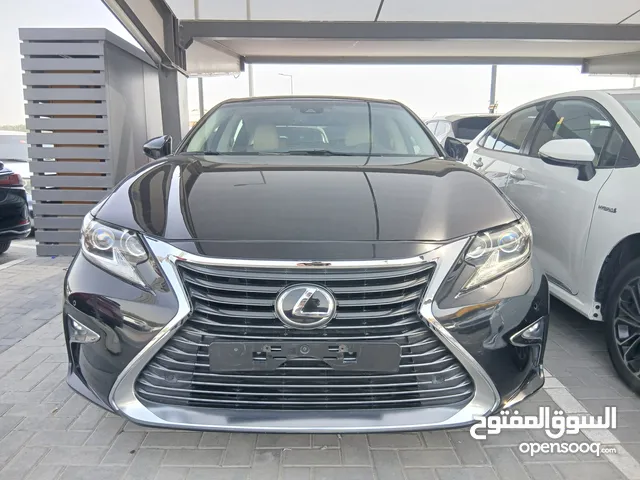 لكزسES350 بحاله ممتازه ضمان كامل التوصل وتس اب بس