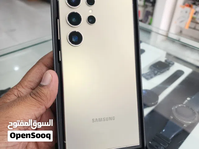 اس 24 الترا نسخة شرق الاوسط مستعمل بحالة وكالة