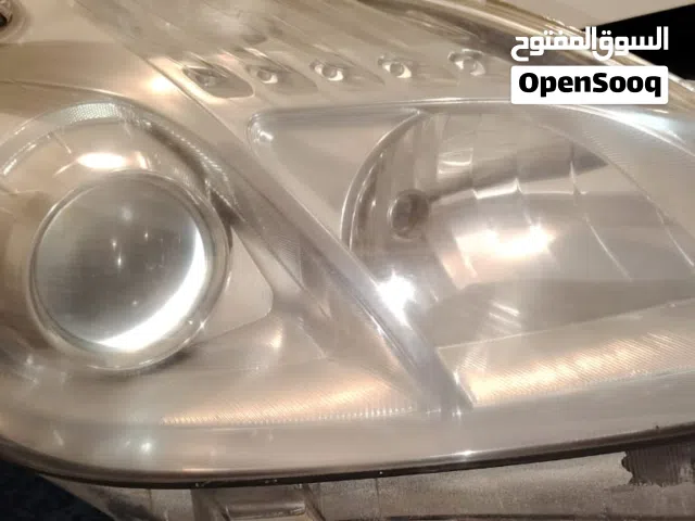 ضو بريوس يمين من  موديل2010 ل 2015 نظيف جدا لا يوجد رش جيلاتين السعر 20 د