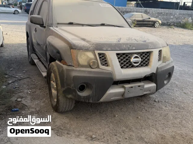 2010 نيسان X-تيرا Standard