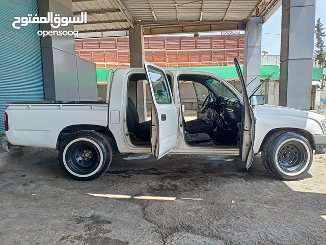 Used Toyota Hilux in Zarqa