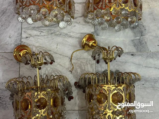 ثريات عدد 2 مع براكيتات عدد 2 مستعمل