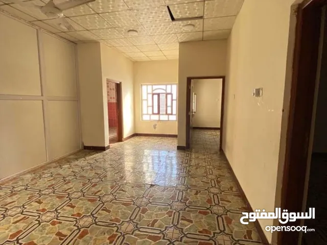 120 m2 2 Bedrooms Apartments for Rent in Basra Muhandiseen