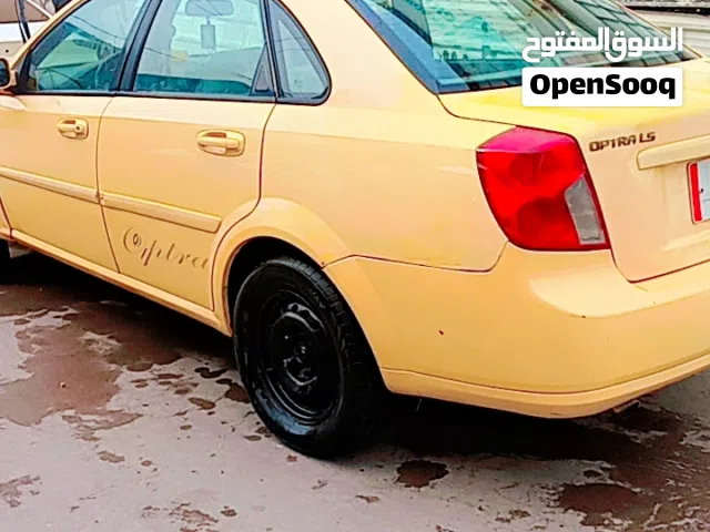 2011 Chevrolet Optra Standard