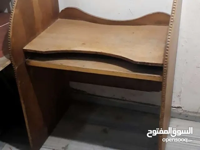 طاولة كمبيوتر