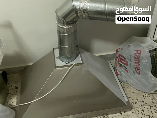 سلام عليكم للبيع شفاط استعمال شهر ونص معه مكينته