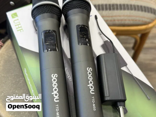 ميكروفونات لاسلكية احترافية من ماركة Saqqu (موديل TTD-W33).