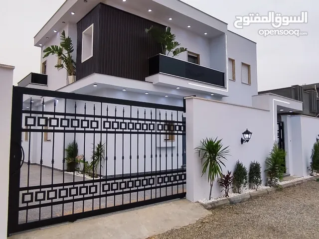 260 m2 More than 6 bedrooms Villa for Sale in Tripoli Ain Zara