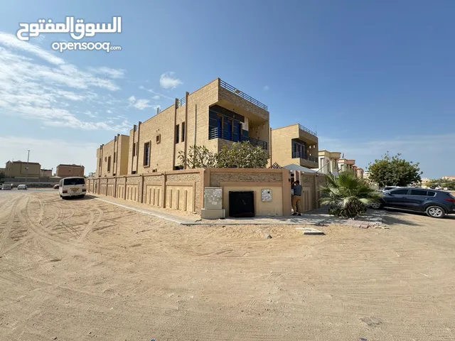 فيلا تجاري للبيع في الروضه بعجمان مساحه واسعة 5غرف ومجلس وصاله