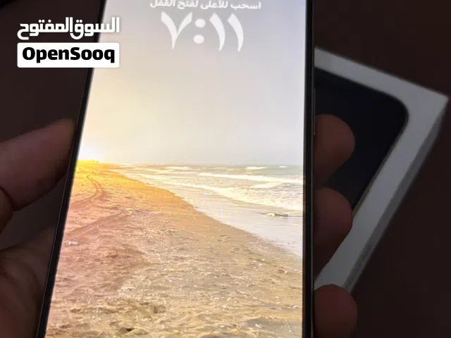Apple iPhone 16 Pro 256 GB in Muscat