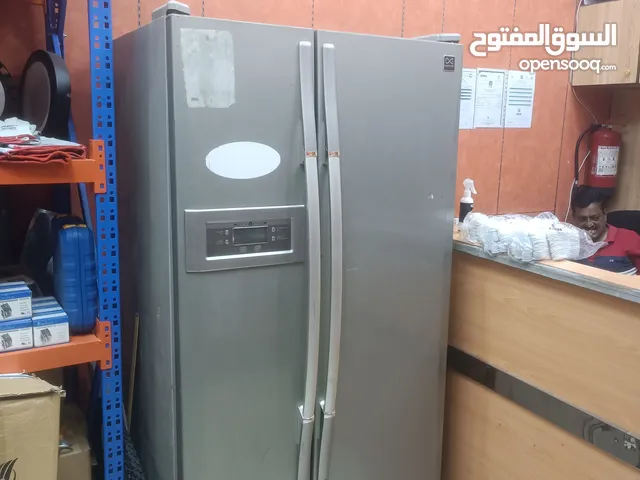 Daewoo Big Refrigerator for sale (ثلاجة دايو كبيرة للبيع)