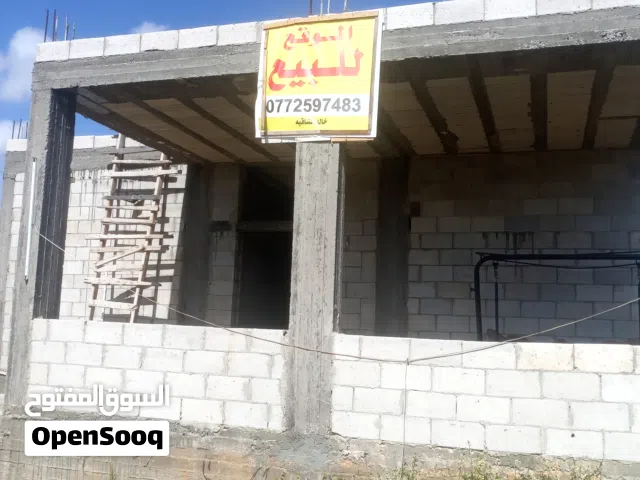 165 m2 5 Bedrooms Townhouse for Sale in Zarqa Birayn