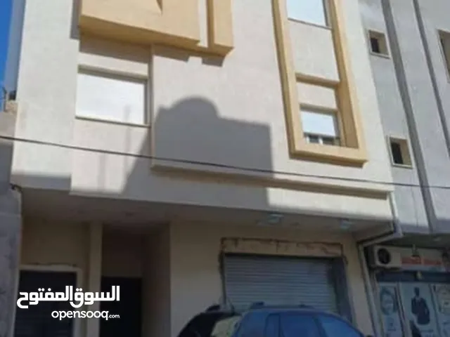 مبني تجاري استثماري أربع أدوار للبيع في مدينة طرابلس منطقة غوط الشعال جهة شارع 10 في شارع المجمع
