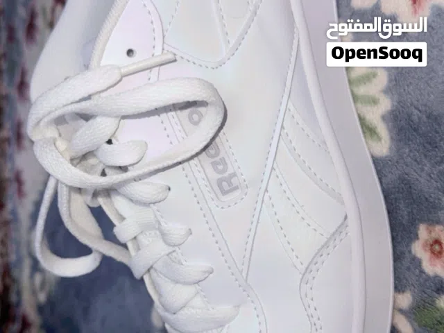 حذاء reebok 45.5 بسعر حررررررررق