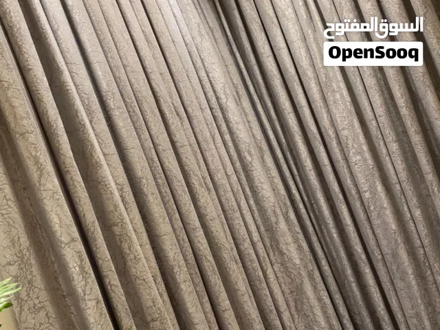 بردات قماش رصاصي مع تول ابيض