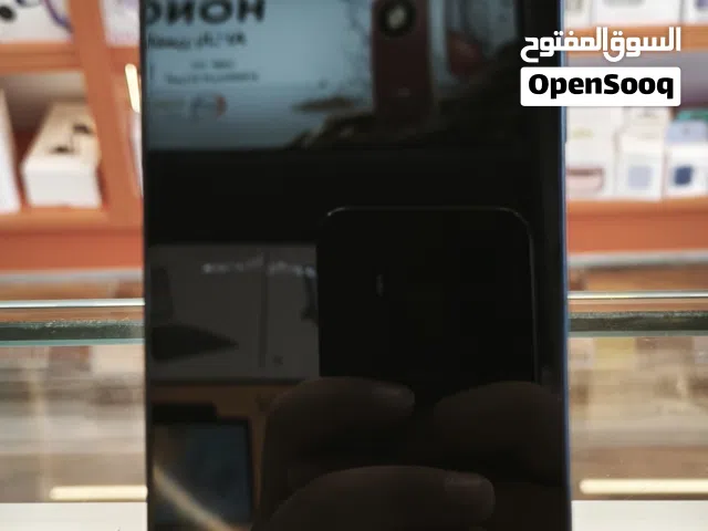 iphone 16 pro max تخزين 256g بطارية 87% لون اسود بحالة وكالة الوكالة  خالي من الخدوش بسعر الحررررق