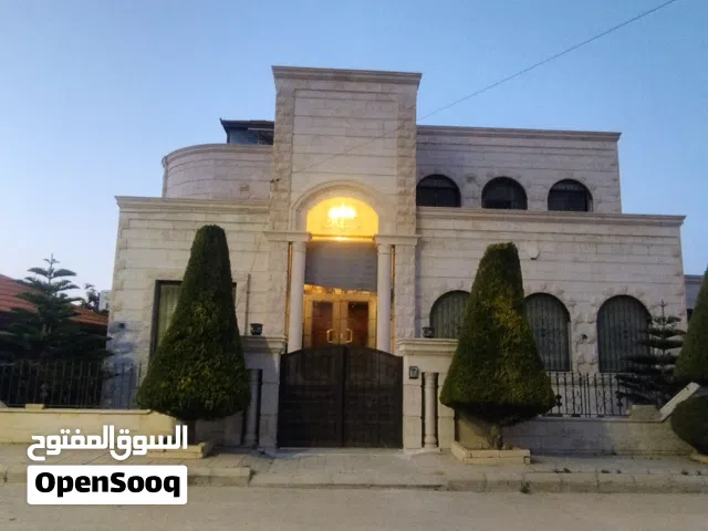 Villa in a Quite Area - فيلا في منطقة هادئة
