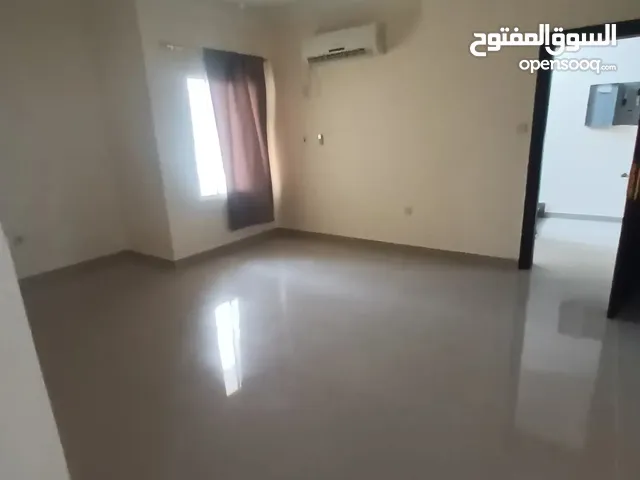 500 m2 5 Bedrooms Villa for Rent in Al Wakrah Al Wakair