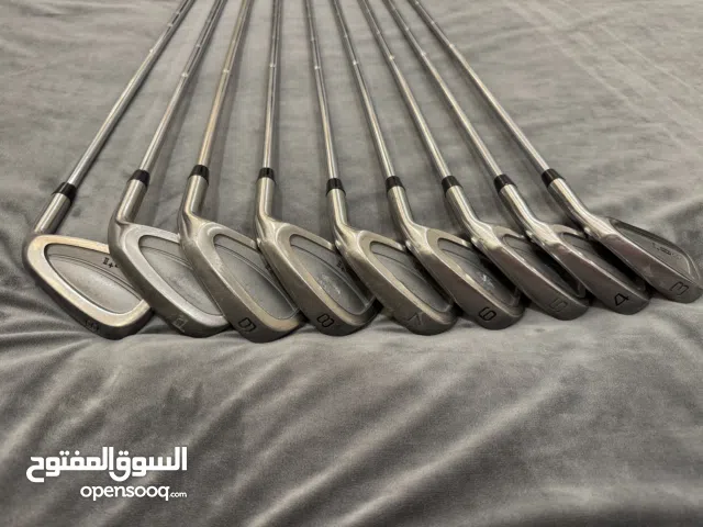 Spalding Golf set in very good condition, Nine clubs, 3-9, pitching and sand wedge