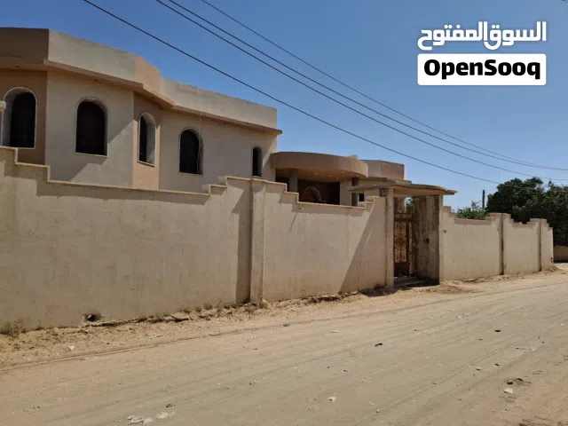 فيلا فاخرة للبيع – سراج، طرابلس