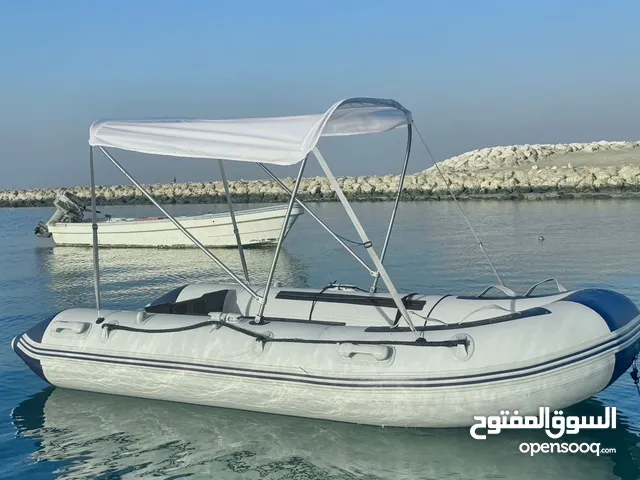 للبيع قارب دنقي 13 قدم مع جميع اغراضه