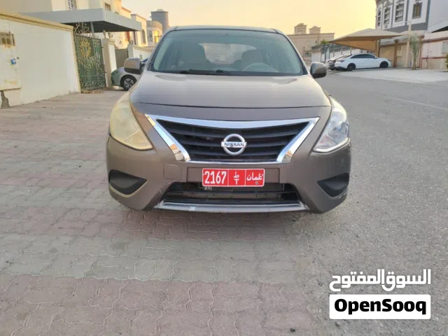 Sedan Nissan in Muscat