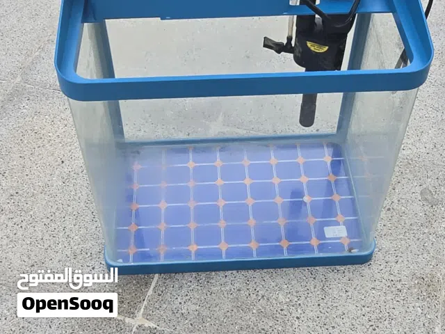 حوض سمك مع مضخة وفلتر