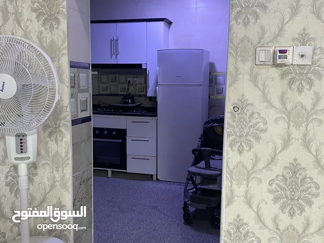 90m2 2 Bedrooms Apartments for Rent in Basra Khadra'a