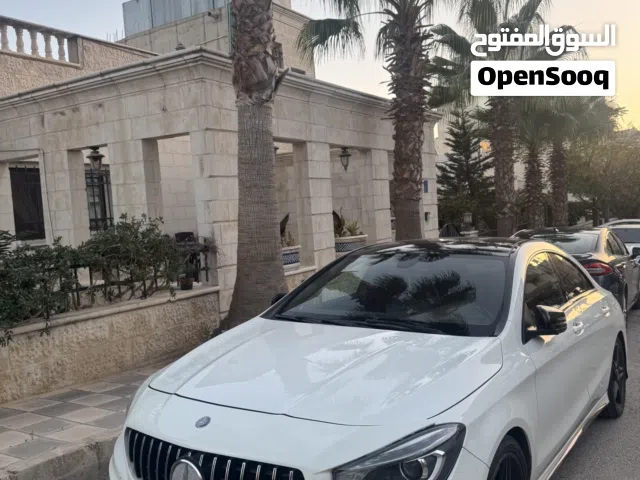 2015, مرسيدس بنز, الفئة-CLA, CLA 200