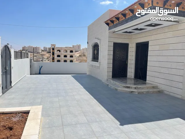 260 m2 4 Bedrooms Villa for Sale in Zarqa Al Zarqa Al Jadeedeh