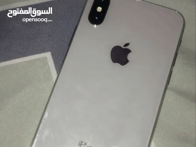 هاتف ايفون xs max المكينة خربانة والشاشة شوي خربانة ولكن الجوال تمام