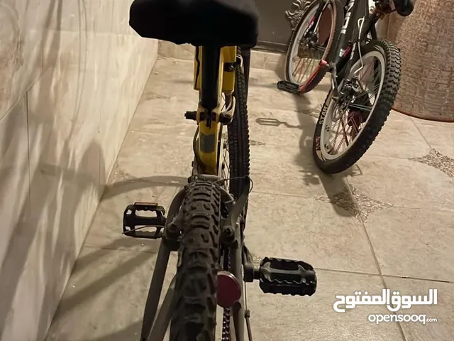 بسكليت همر Hummer امريكي جنط 26 رياضي بحالة ممتازة للبيع للتواصل على الخاص