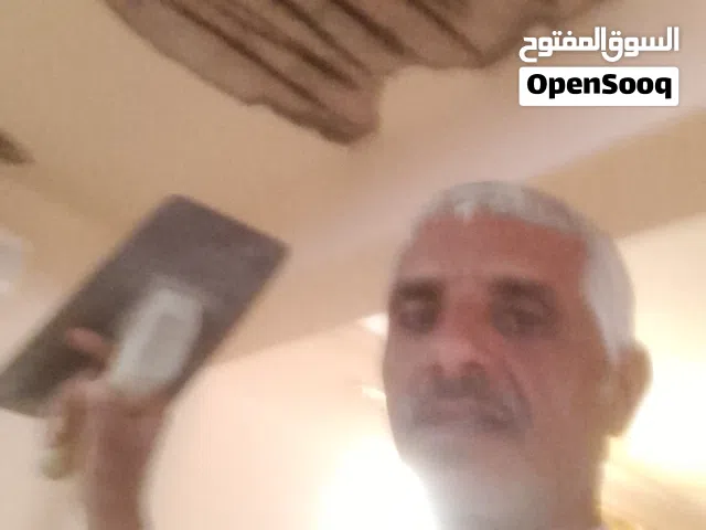 ملعقه وبناء