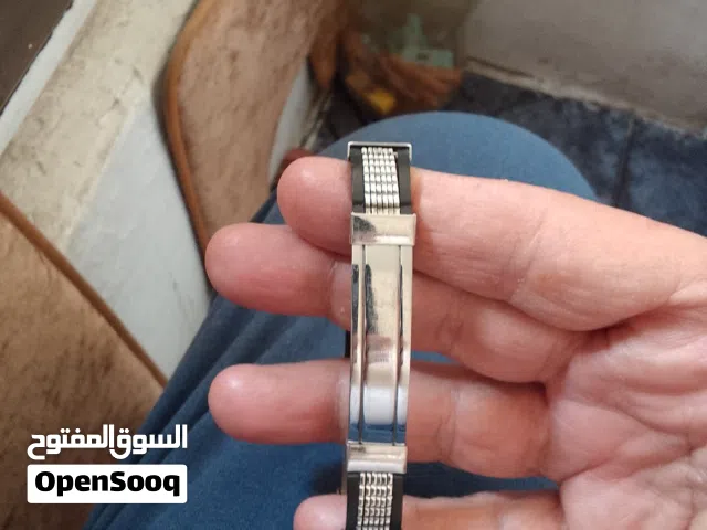 اسوره استانلس ستيل مزينه بالنيكل الاسود بحاله جيده جدا