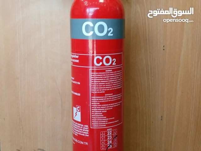 أمانك يبدأ بلحظة... وأنقذك في ثانية!  طفاية CO2 – 2kg: درع الحماية لعائلتك ومنزلك.