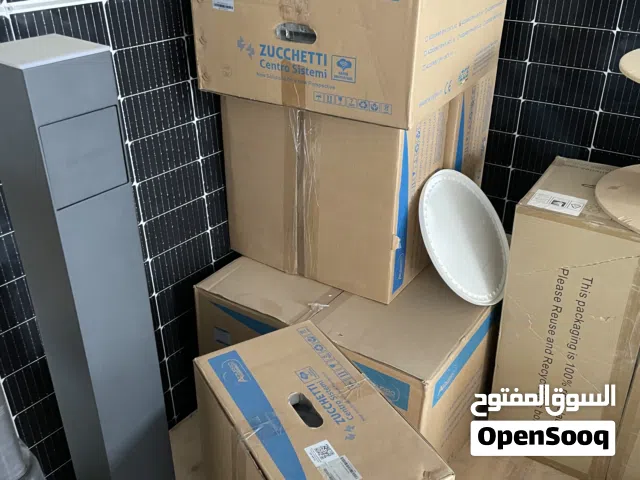 انفرترات طاقة شمسية نوع Azzurro ، مع قطعة واي فاي مع كل انفرتر