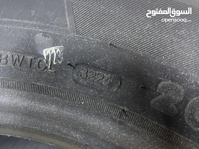 اطارات جديده استخدام ساعه وحده بس