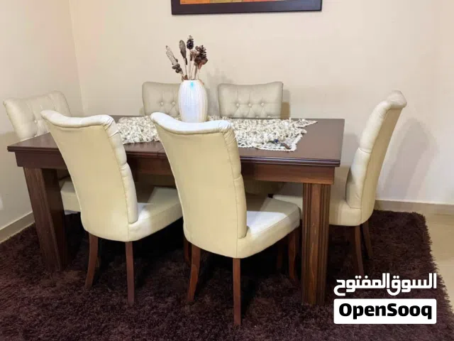 اثاث مستعمل بحالة ممتازة وسعر ممتاز للبيع