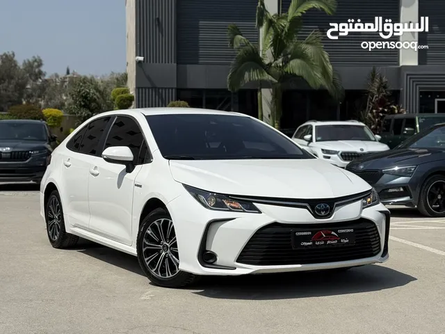 تويوتا كارولا ترخيص 2022 محرك 1800 هايبرد