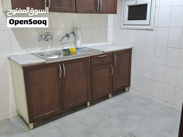 للايجار بحولي شقه تجاري