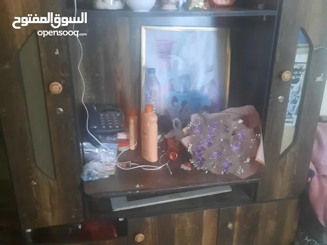 مكتبه بحاله نظيفه