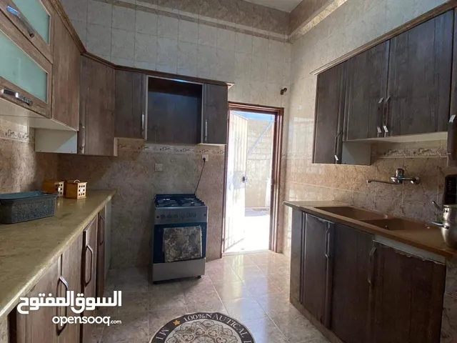 220 m2 3 Bedrooms Townhouse for Sale in Benghazi Al-Fuwayhat