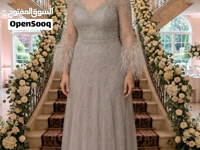مجموعة فساتين سهرة مميزة للبيع