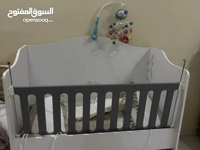 سرير اطفال
