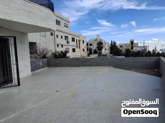 في ام السماق 165م مع تراس امامي وخلفي